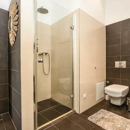Vip Old Town דירה *